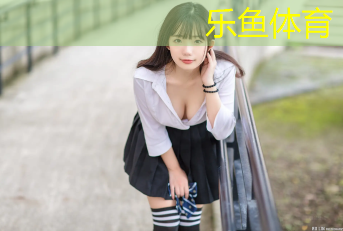 <strong>乐鱼体育官方网站,哑铃练腰部的</strong>
